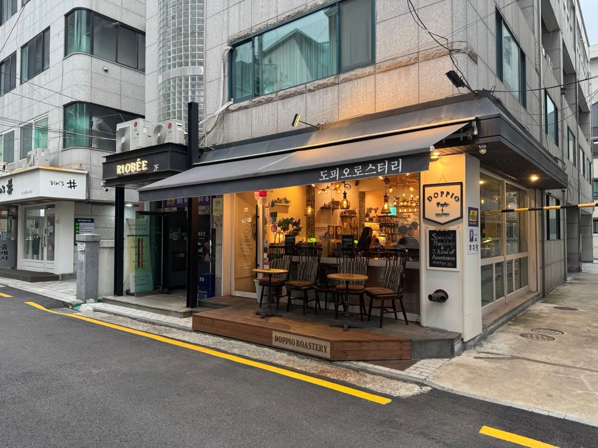 I'O 강남 스튜디오 RIOBEE 빌딩 외관